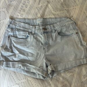 Old Navy Light Wash Boyfriend Jean Shorts